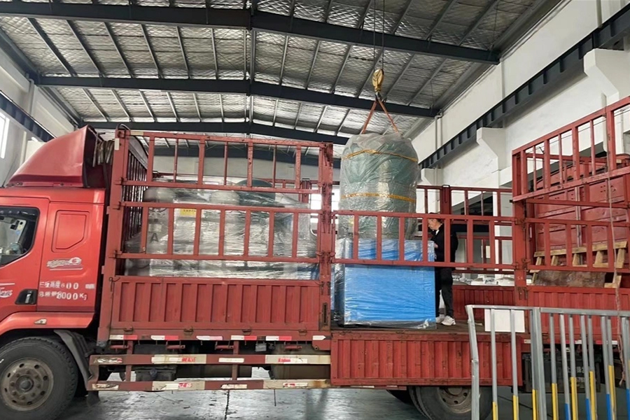 Livrarea generatorului de azot pentru câmpul petrolier